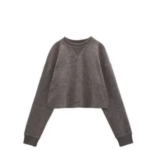 Conjunto Zara falda y sudadera gris