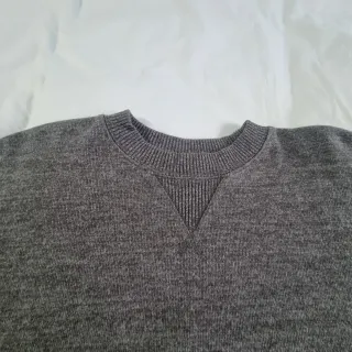 Conjunto Zara falda y sudadera gris