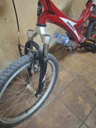 Merida dakar Bicicleta de montaña roja,negociable