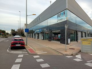 Local comercial en venta en Zona Playa en Burriana