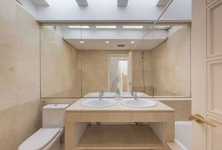 Casa adosada en alquiler en Lomas de Marbella Club - Puente Romano en Marbella