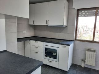 Piso en alquiler en Huerta del Rey en Valladolid