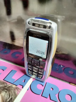 Teléfono Móvil Nokia 3220 Plata