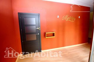 Local comercial en venta en Zona Piscinas en Burriana