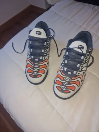 Tenis Nike Air Max Plus Drift Talla 42