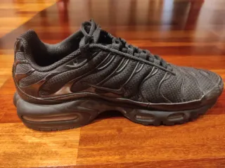 Nike TN Air Max Plus Negras