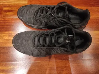 Nike TN Air Max Plus Negras