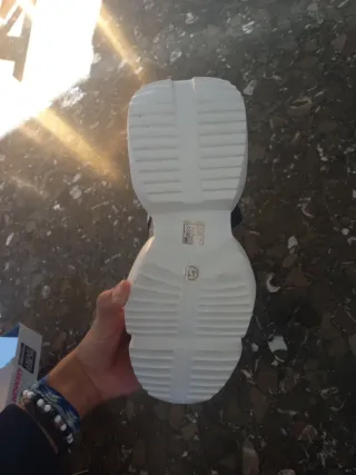 Zapatillas deportivas plataforma negras y plateada