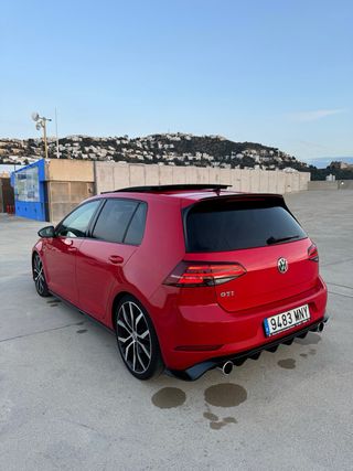 Volkswagen Golf 2017 GTI 7.5