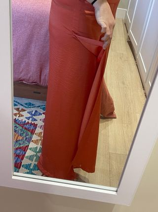 Pantalones palazzo satinados coral