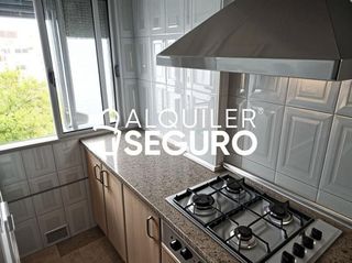 Piso en alquiler en Poligono Norte - Villegas - La Fontanilla en Sevilla