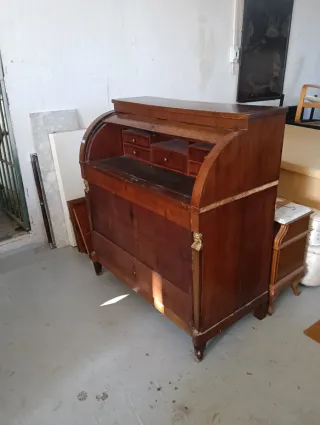 Mueble escritorio antiguo de madera