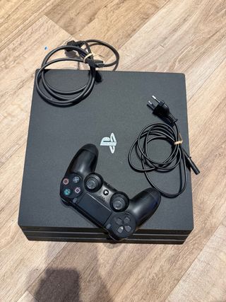 Ps4 PRO 1TB con mando y cables