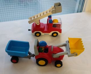 2 sets Playmobil: Camión bomberos  y Tractor