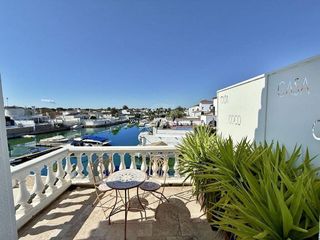 Casa adosada en venta en Empuriabrava en Castelló d´Empúries