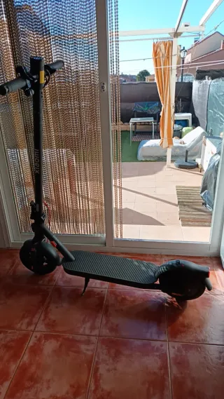 Patinete Eléctrico Negro el precio es negociable