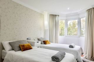 Ático en alquiler en Puerto Banús en Marbella