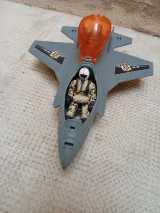 Avión F-35 Juguete con Piloto