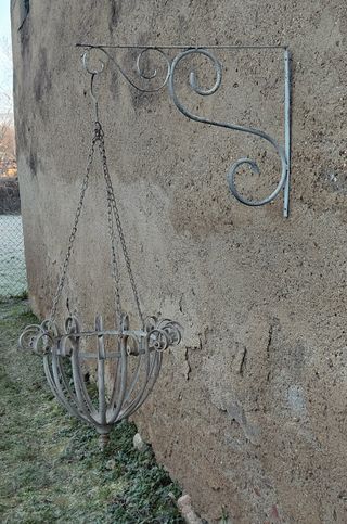 Porta vaso sospeso in metallo