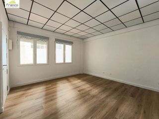 Oficina en alquiler en Centro en Murcia