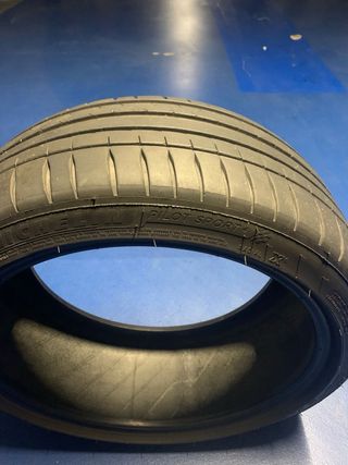 Neumático Michelin Pilot Sport 4