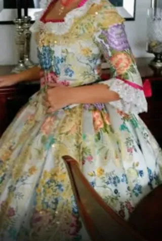 Traje de Fallera Teal y Blanco