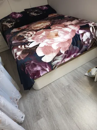 Cama canapé 1,35 + colchón regalo