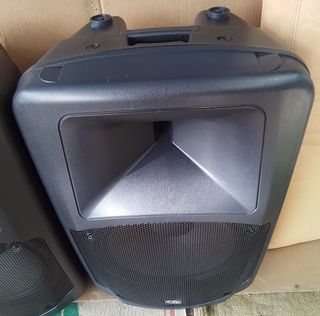 Altavoces autoamplificados DAS DR-515A