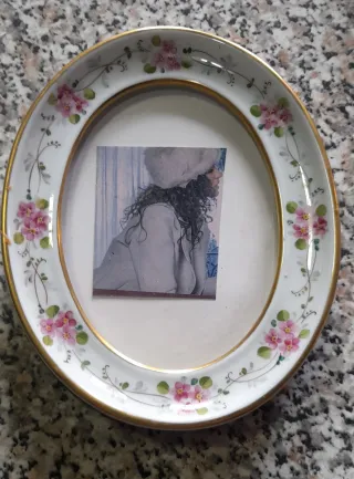 Portafoto in porcellana decorato