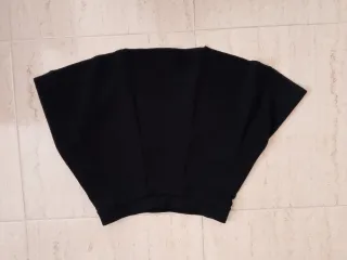 Falda corta vuelo negra