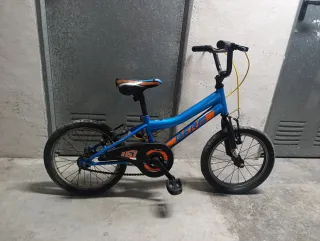 Bicicleta infantil azul 16