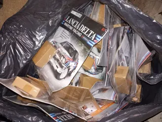 Modellino Lancia Delta HF Integrale 1:8