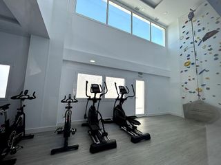 Piso en alquiler en El Mayorazgo - El Limonar en Málaga