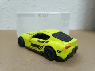 Coche 1:43 Replica Supra juguete