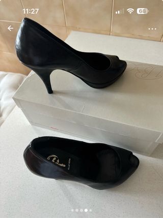 Scarpe con plateau Bata nere nuove mai usate