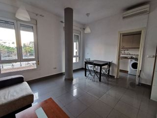 Piso en alquiler en Parque Mediterráneo - Santa Paula en Málaga