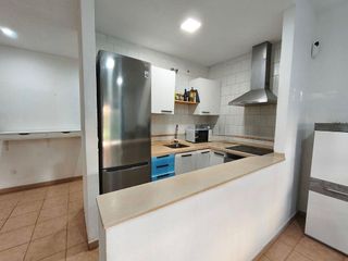 Piso en venta en Puerto de la Torre - Atabal en Málaga