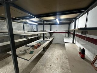 Local comercial en venta en Avda de Madrid - Pº de la Estación en Jaén