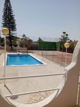 Chalet en venta en Peña de las Águilas en Elche