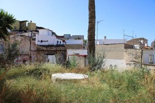 Terreno en venta en Centro Histórico en Vélez-Málaga