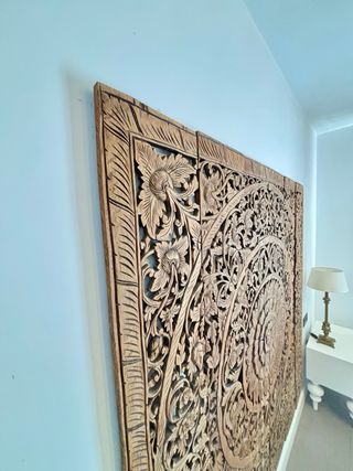 Cabecero de matrimonio de madera tallada