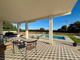 Chalet en venta en La Algoda - Matola - El Pla en Elche