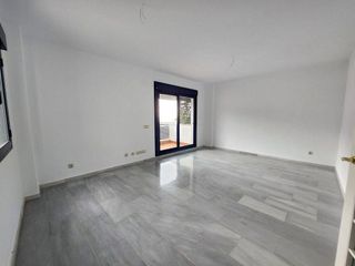 Dúplex en alquiler en Puerto - Plaza de Toros en Estepona