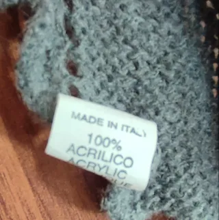 Scialle lavorato a maglia Made in Italy