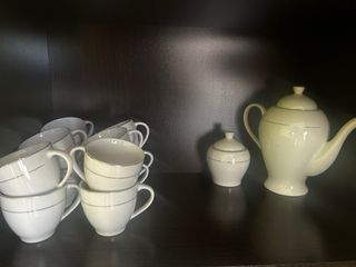Vajilla Fine Royal Porcelain Blanca. Sin uso.