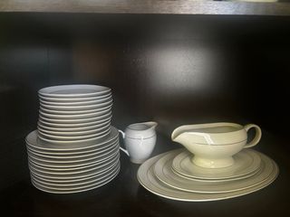 Vajilla Fine Royal Porcelain Blanca. Sin uso.