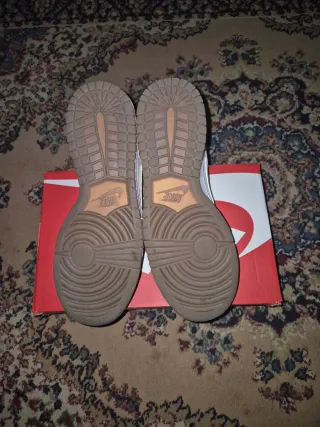 Nike Dunk Beige e Bianco