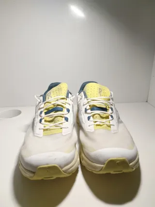 Zapatillas On Cloudvista Correr Blancas/Amarillas