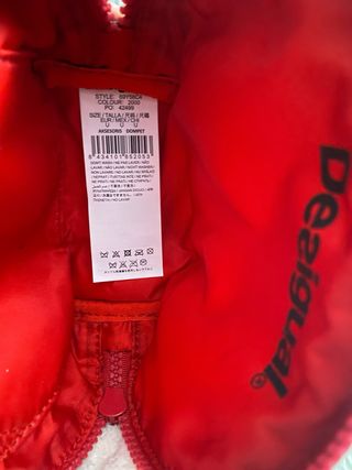 Set 2 neceseres Desigual originales. Impecables