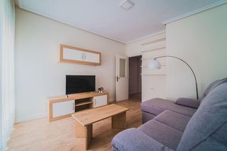 Piso en alquiler en Cuatro Caminos en Santander